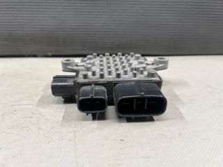 Блок управления вентилятором охлаждения Nissan JUKE F15, NF15 MR16DDT 21493-EH10A, A18700A28001 5 ракурс