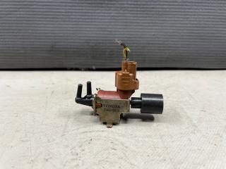 Вакуумный клапан Toyota PROGRES JCG10, JCG11, JCG15 1JZ 25860-46010 1 ракурс Вакуумный клапан Toyota PROGRES JCG10, JCG11, JCG15 1JZ 25860-46010 1 ракурс