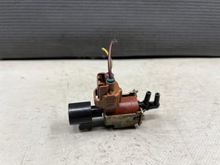 Вакуумный клапан Toyota PROGRES JCG10, JCG11, JCG15 1JZ 25860-46010 3 ракурс Вакуумный клапан Toyota PROGRES JCG10, JCG11, JCG15 1JZ 25860-46010 3 ракурс