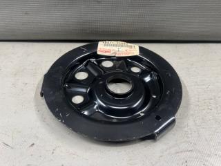 Проставка под пружину передняя Toyota VOXY AZR60, AZR65 1AZ 48471-32050 2 ракурс