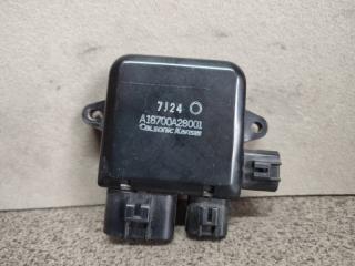 Запчасть блок управления вентилятором охлаждения Nissan FUGA