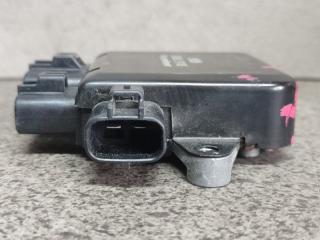 Блок управления вентилятором охлаждения Mazda MPV LW3W L3 L3361515Y, 1G061 19700 5 ракурс