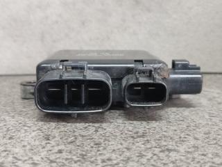 Блок управления вентилятором охлаждения Mazda MPV LW3W L3 L3361515Y, 1G061 19700 4 ракурс
