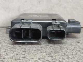 Блок управления вентилятором охлаждения Mazda MPV LW3W L3 L3361515Y, 1G061 19700 4 ракурс