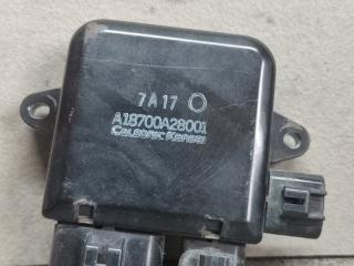 Блок управления вентилятором охлаждения Infiniti M45 Y50 VK45 21493-EH10A, A18700A28001 2 ракурс
