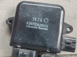 Блок управления вентилятором охлаждения Infiniti M45 Y50 VK45 21493-EH10A, A18700A28001 2 ракурс