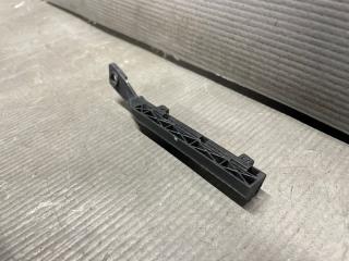Крепление бампера левое переднее Nissan TIIDA C11 HR15 62225ED000 2 ракурс