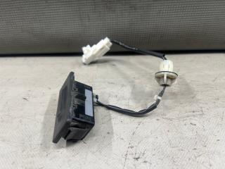 Кнопка открывания багажника Mazda BIANTE CCFFW, CCEFW, CCEAW, CC3FW LF 2 ракурс Кнопка открывания багажника Mazda BIANTE CCFFW, CCEFW, CCEAW, CC3FW LF 2 ракурс