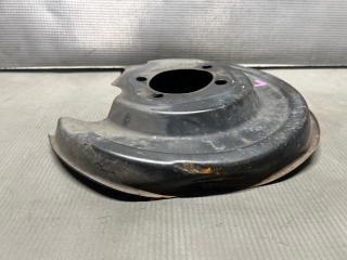 Кожух ступицы левый задний Toyota PRIUS ZVW30 2ZR 47882-12071 3 ракурс Кожух ступицы левый задний Toyota PRIUS ZVW30 2ZR 47882-12071 3 ракурс