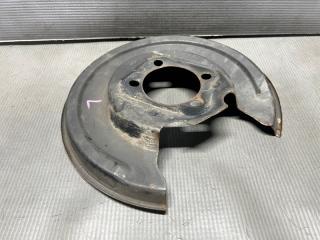 Кожух ступицы левый задний Toyota PRIUS ZVW30 2ZR 47882-12071 4 ракурс Кожух ступицы левый задний Toyota PRIUS ZVW30 2ZR 47882-12071 4 ракурс