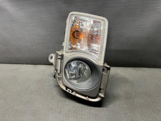 Туманка правая передняя Toyota PRIUS ZVW30 2ZR 81025-0W020, A044633 1 ракурс