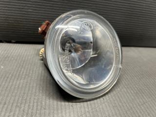 Туманка правая передняя Toyota IST NCP60 81211-52050, 52-040 2 ракурс