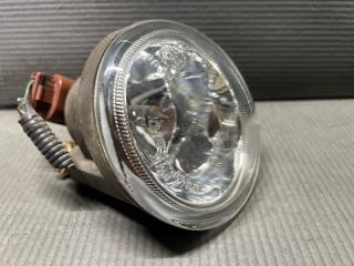Туманка правая передняя Toyota IST NCP60 81211-52050, 52-040 2 ракурс