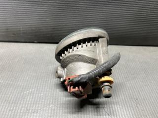 Туманка правая передняя Toyota VOXY AZR60 81211-52050, 52-040 4 ракурс