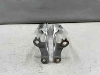 Петля капота Honda FIT GK3 4 ракурс Петля капота Honda FIT GK3 4 ракурс
