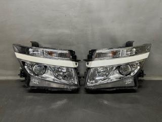 Фара передняя Nissan ELGRAND