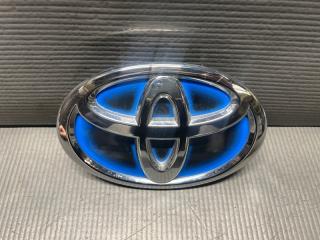 Эмблема передняя Toyota PRIUS ZVW30 2ZR 75311-47011 1 ракурс Эмблема передняя Toyota PRIUS ZVW30 2ZR 75311-47011 1 ракурс