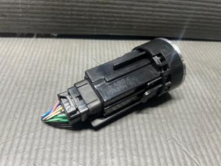Кнопка старта Toyota VITZ KSP90, SCP90, NCP91, NCP95 1KR 89611-52010 5 ракурс