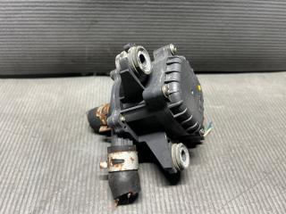 Помпа инвертора Toyota PRIUS ZVW30 2ZR G9040-48020 2 ракурс