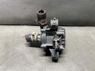 Помпа инвертора Toyota PRIUS ZVW30 2ZR G9040-48020 3 ракурс