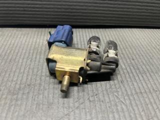 Вакуумный клапан Nissan EXPERT VW11 QG18 14930AH100, FDBD100 2 ракурс