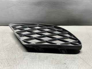 Заглушка бампера правая передняя Honda STREAM RN6 R18A 71103-SMC-0030 3 ракурс
