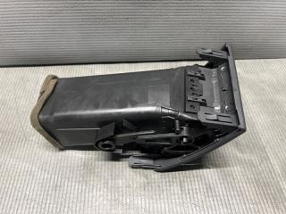Воздуховод правый Toyota NOAH AZR60 1AZ 55650-28120 5 ракурс
