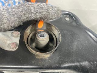 Балка подвески задняя Mitsubishi DELICA D:5 CV5W 4B12 4100A033 5 ракурс