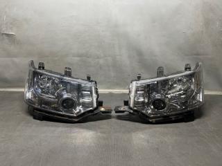 Фара передняя Mitsubishi DELICA D:5