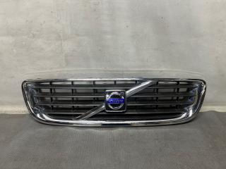 Решетка Volvo V50 