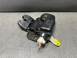 Замок багажника Nissan TIIDA LATIO SC11, SNC11, SJC11 HR15 84631-ED400 2 ракурс