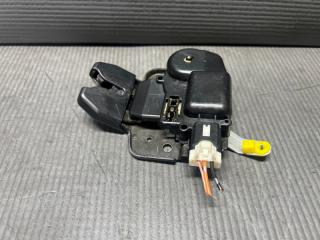Замок багажника Nissan TIIDA LATIO SC11, SNC11, SJC11 HR15 84631-ED400 2 ракурс