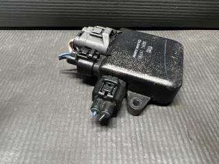 Блок управления вентилятором охлаждения Mazda TRIBUTE EP3W L3 L3361515Y, 1G061 19700 3 ракурс