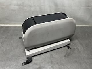 Бардачок между сиденьями Toyota VOXY ZRR70 3ZR 3 ракурс Бардачок между сиденьями Toyota VOXY ZRR70 3ZR 3 ракурс
