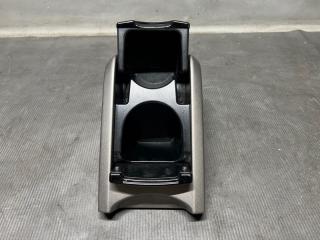 Подстаканник Toyota PRIUS NHW20 1NZ 55630-47020 3 ракурс Подстаканник Toyota PRIUS NHW20 1NZ 55630-47020 3 ракурс