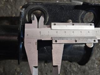 Стойка правая передняя Honda STREAM RN1 D17A 1 ракурс