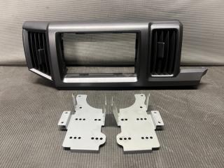 Консоль магнитофона Honda STEPWGN