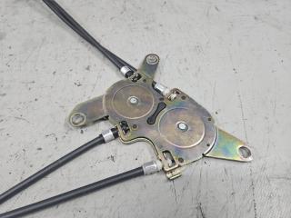 Доводчик двери левый задний Toyota NOAH AZR60, AZR65 1AZ 69641-28010 3 ракурс
