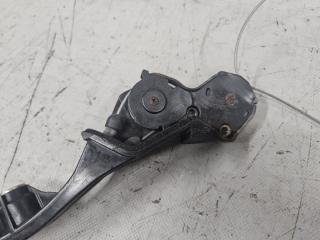 Доводчик двери правый задний Toyota VOXY AZR60, AZR65 1AZ 69631-28010 4 ракурс