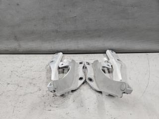 Петля капота Nissan STAGEA M35 VQ25 65400AL500 2 ракурс Петля капота Nissan STAGEA M35 VQ25 65400AL500 2 ракурс