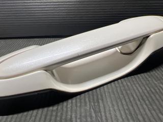 Ручка двери правая задняя Mazda MPV LW3W, LW5W, LWEW, LWFW FS 4 ракурс