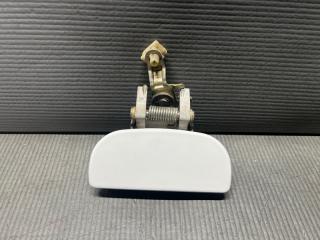 Ручка двери правая передняя Mazda BONGO FRIENDEE SG5W, SGE3, SGL3, SGL5, SGLR, SGLW WL-T S05B58410A 1 ракурс
