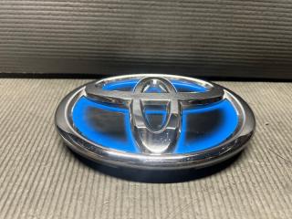 Эмблема передняя Toyota PRIUS ZVW30 2ZR 75311-47011 4 ракурс Эмблема передняя Toyota PRIUS ZVW30 2ZR 75311-47011 4 ракурс