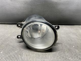 Запчасть туманка передняя правая Toyota AVENSIS