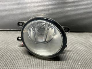 Запчасть туманка передняя правая Toyota AVENSIS