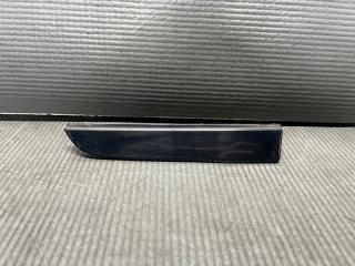 Заглушка полоза сдвижной двери правая задняя Toyota ALPHARD ANH10 2AZ 68373-58010 1 ракурс