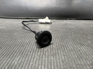 Кнопка открывания багажника Mazda DEMIO DE3FS ZJ D651624B0A 2 ракурс