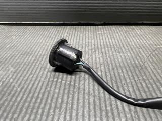 Кнопка открывания багажника Mazda DEMIO DE3FS ZJ D651624B0A 4 ракурс