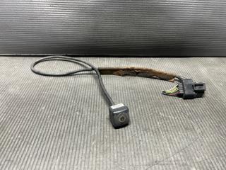 Камера переднего вида Nissan ELGRAND