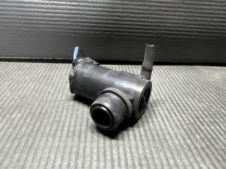 Мотор бачка омывателя Toyota VOXY AZR60, AZR65 85330-60140 4 ракурс